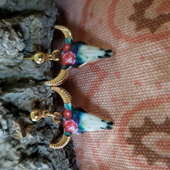 Floral Longhorn Earrings. Bull Head Steer Head Cow Head Western Rodeo Cowgirl - Picture 7 of 7